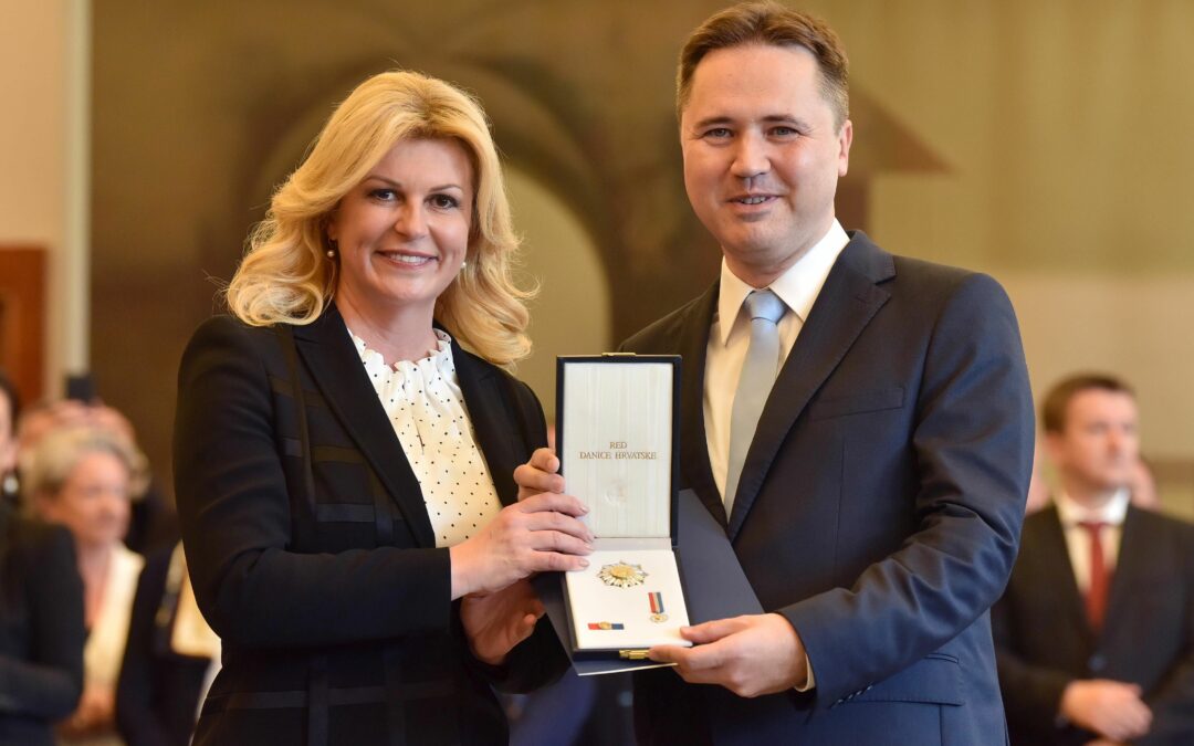 Prof. dr. sc. Mislavu Grgiću dodijeljeno odlikovanje Red Danice hrvatske s likom Ruđera Boškovića